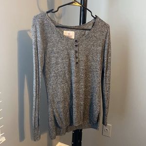 Gray long sleeve 1/4 button tight sweater medium